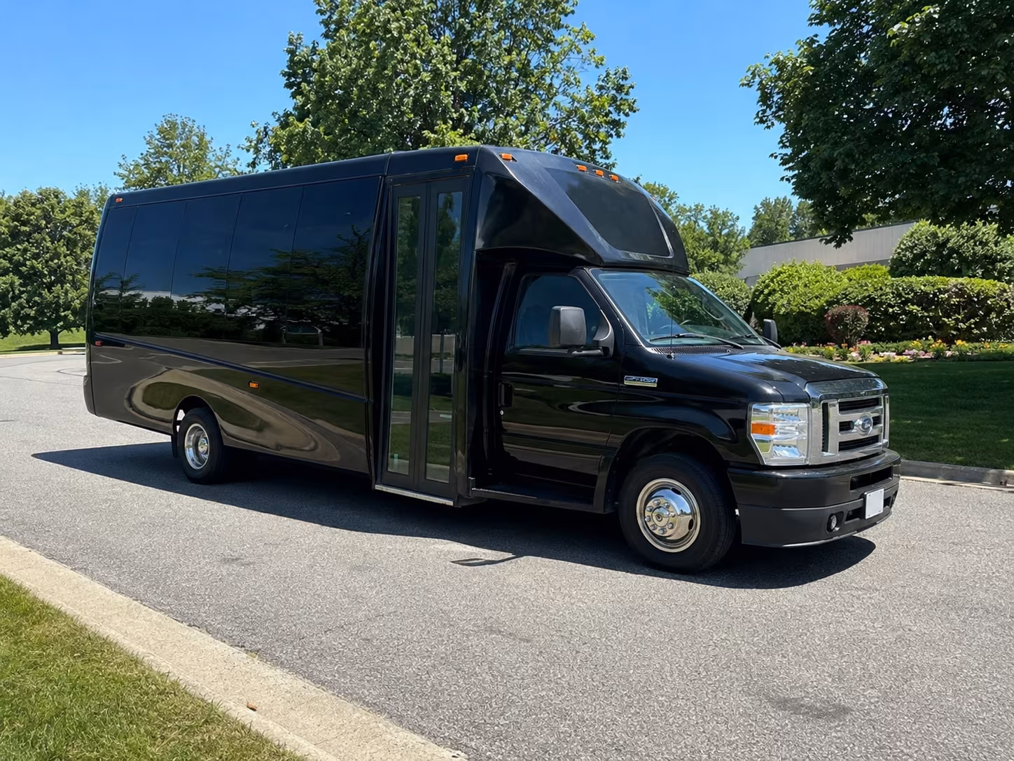 affordable lubbock prom party bus prices split across your group
